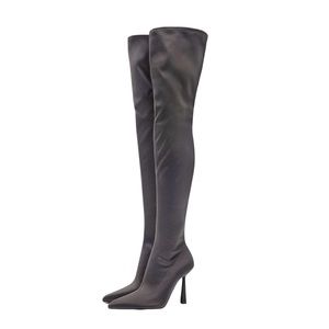 OVER-THE-KNEE HEELED BOOTS HEEL